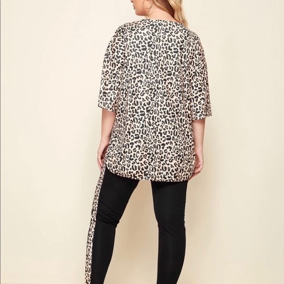 Plus Leopard Print Curved Hem Tee And Pants Set. Size 5X true too size. - Picture 4 of 4
